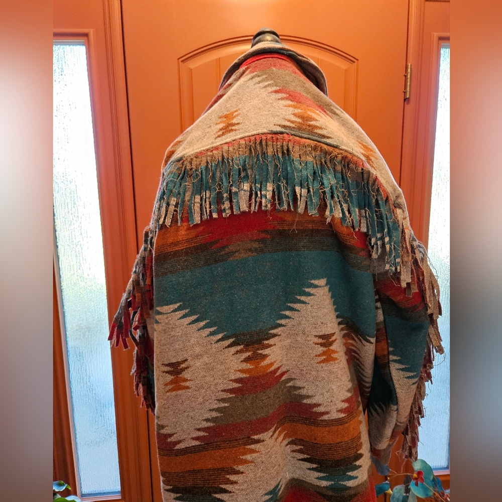 Southwestern Aztec Patterned Jacket - image 3